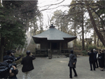 中尊寺における放水実演