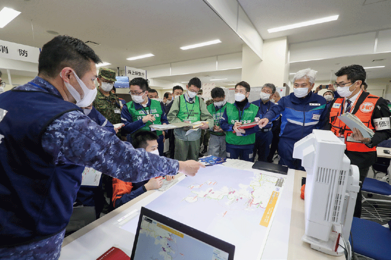 参集した要員による情報収集活動（女川オフサイトセンター）