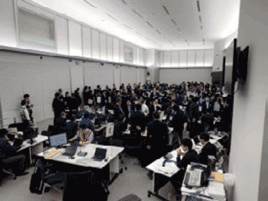 机上演習の議論の様子