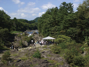 名勝天然記念物・厳美渓