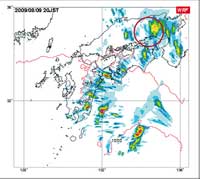 兵庫県佐用の大雨の予測(平成21年8月9日20時、初期値8月9日18時)左:SYNFOS-3D