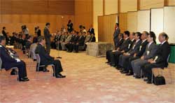 内閣総理大臣表彰式の様子(総理大臣官邸)