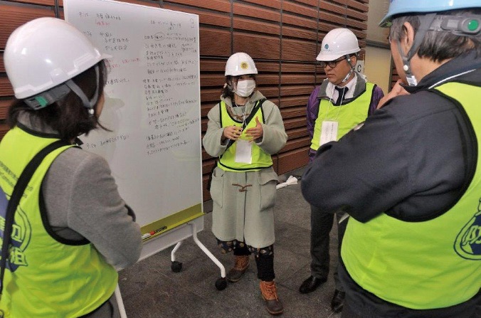 東京駅・有楽町駅周辺地域協力会 の「帰宅困難者一時滞在場所設営訓練」