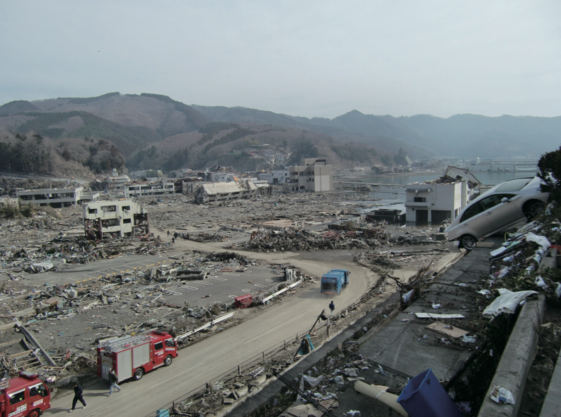 東日本大震災による津波で建物のほとんどが破壊された女川町の中心部