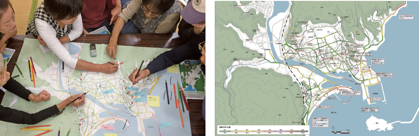 南海トラフ地震での津波を想定して逃げ地図を作成する高知県黒潮町佐賀地区の住民。（左）　高知県黒潮町佐賀地区で作成した地図をPCで仕上げたもの。（右）