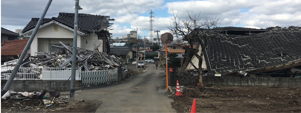 益城町内の復興の様子。平成28年12月と令和3年10月の比較