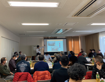 川面地区自主防災会の活動の一つである勉強会の様子