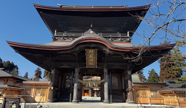 修復された楼門（令和8年（2026年）2月撮影）