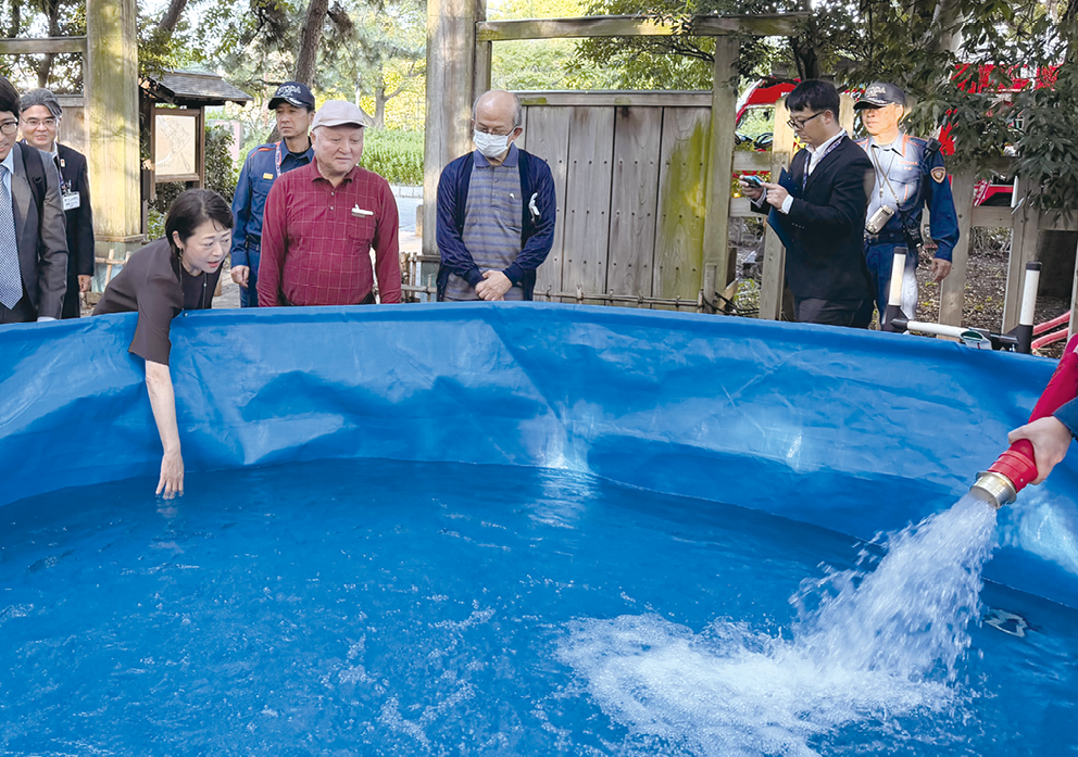 写真3 消防用井戸点検視察（行田市撮影、令和7年（2025年）10月）