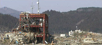東日本大震災で津波が引いた後の光景