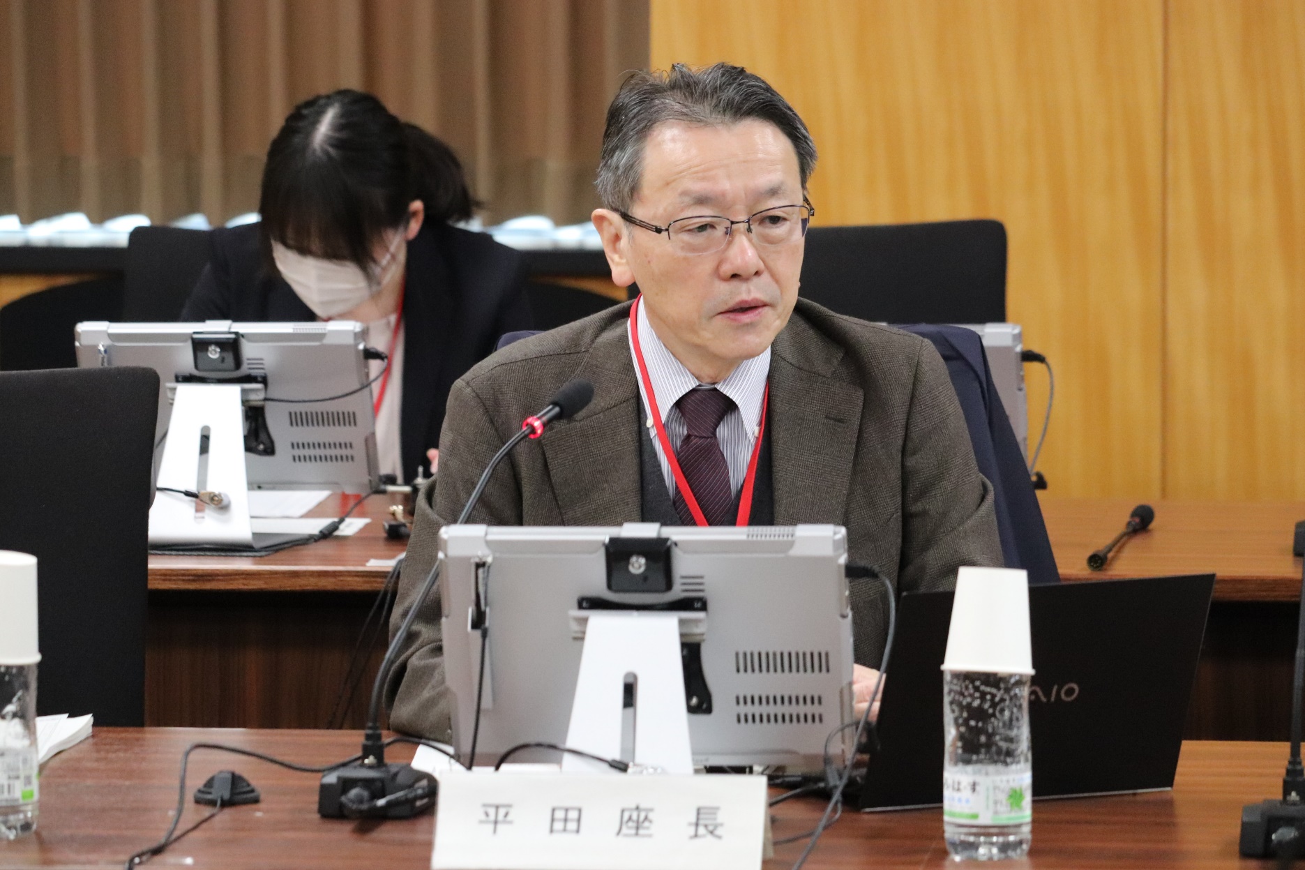 平田座長の挨拶 